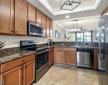 9521 Avellino Way - Photo Thumbnail 22