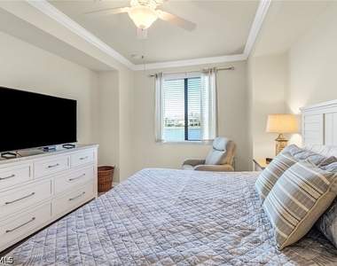 9521 Avellino Way - Photo Thumbnail 33