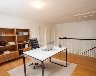 7110 Favian Court - Photo Thumbnail 12