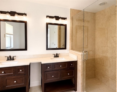 1089 Nottingham Drive - Photo Thumbnail 13