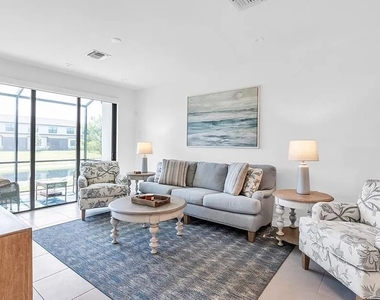 7624 Morgan Way - Photo Thumbnail 8