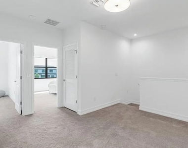 7624 Morgan Way - Photo Thumbnail 19