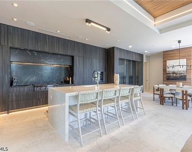 1100 Sandpiper Street - Photo Thumbnail 2