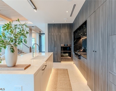 1100 Sandpiper Street - Photo Thumbnail 43