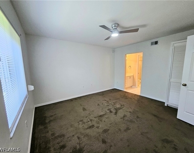 3001 Sandpiper Bay Circle - Photo Thumbnail 10