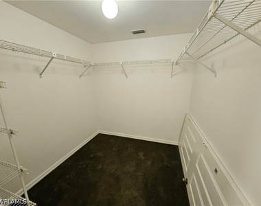 3001 Sandpiper Bay Circle - Photo Thumbnail 11