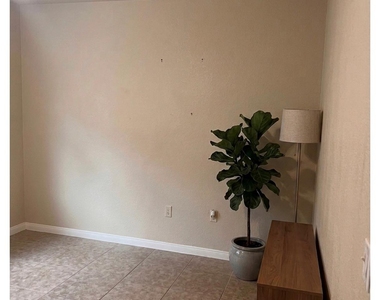 12413 Wellington Park Drive - Photo Thumbnail 13