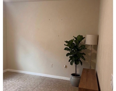 12413 Wellington Park Drive - Photo Thumbnail 8
