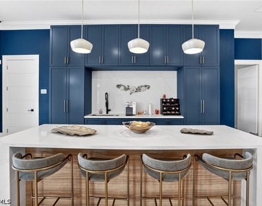 7013 Romana Way - Photo Thumbnail 24