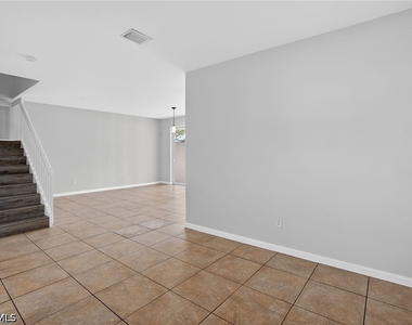 7013 Romana Way - Photo Thumbnail 2
