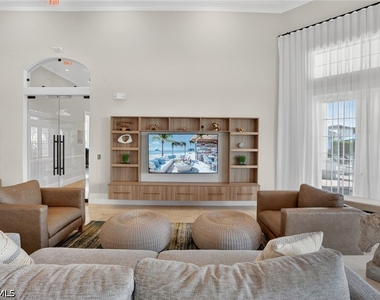 7013 Romana Way - Photo Thumbnail 21