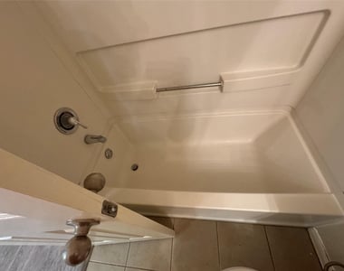 4818 Comal River Loop - Photo Thumbnail 31