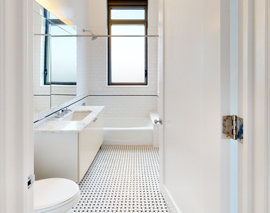 808 Columbus Ave - Photo Thumbnail 4