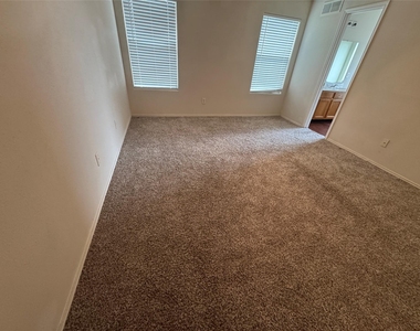 16942 Reston Glen Lane - Photo Thumbnail 18