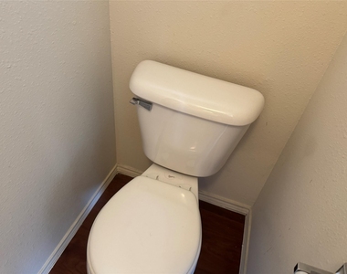 16942 Reston Glen Lane - Photo Thumbnail 21