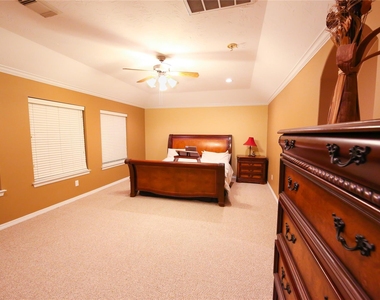 1375 Ella Place - Photo Thumbnail 23