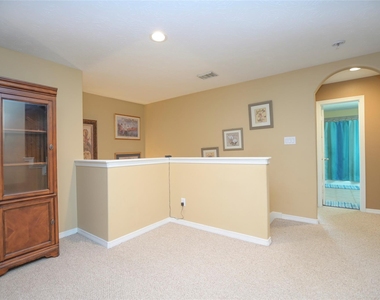 1375 Ella Place - Photo Thumbnail 13
