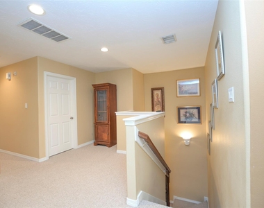 1375 Ella Place - Photo Thumbnail 14