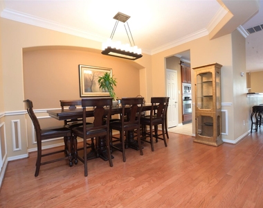 1375 Ella Place - Photo Thumbnail 6