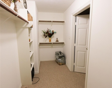 1375 Ella Place - Photo Thumbnail 24