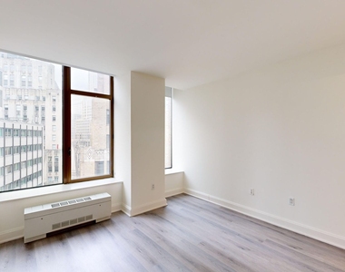 10 Hanover Square - Photo Thumbnail 3