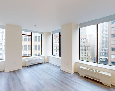 10 Hanover Square - Photo Thumbnail 2