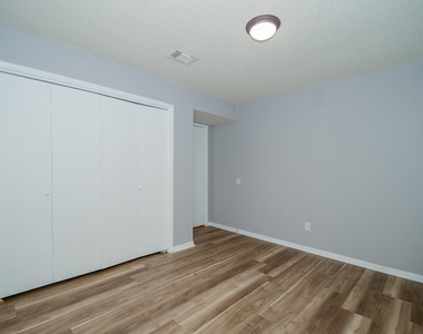 12722 Ashford Brook Drive - Photo Thumbnail 11
