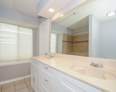 12722 Ashford Brook Drive - Photo Thumbnail 32
