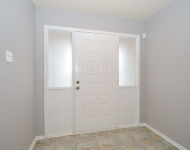 12722 Ashford Brook Drive - Photo Thumbnail 4