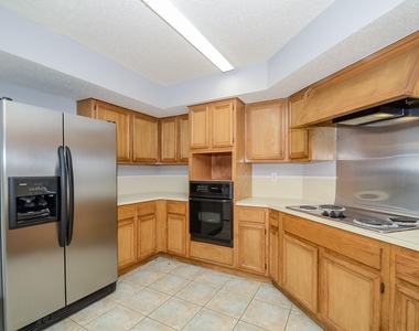 12722 Ashford Brook Drive - Photo Thumbnail 24