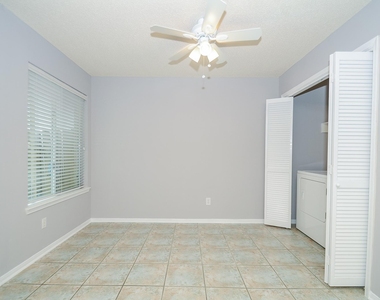 12722 Ashford Brook Drive - Photo Thumbnail 19
