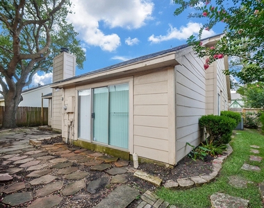 12722 Ashford Brook Drive - Photo Thumbnail 43