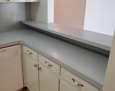 3400 Timmons Lane - Photo Thumbnail 6