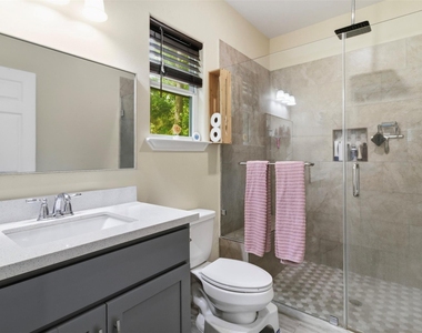 16529 Kingsbury Drive - Photo Thumbnail 7