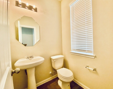 24639 Signorelli Way - Photo Thumbnail 7