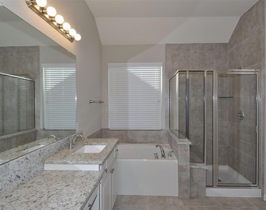 23839 Villa Lisa Dr - Photo Thumbnail 17