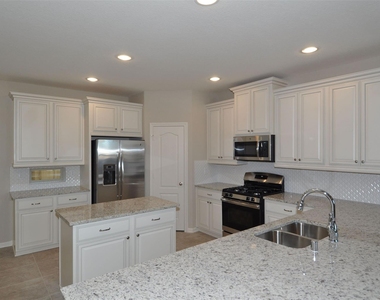 23839 Villa Lisa Dr - Photo Thumbnail 10