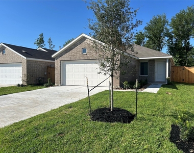 934 Capracotta Drive - Photo Thumbnail 2