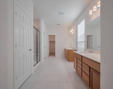 5815 Texas Sage Drive - Photo Thumbnail 34