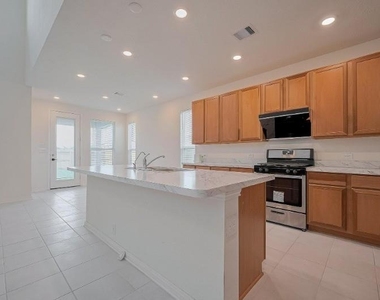 5815 Texas Sage Drive - Photo Thumbnail 17