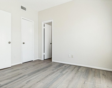 2626 Holly Hall Street - Photo Thumbnail 12