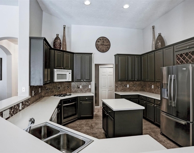 183 N Millport Circle - Photo Thumbnail 10