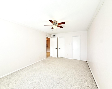 2250 Bering Drive - Photo Thumbnail 18