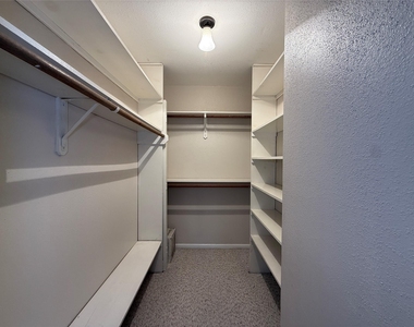 2250 Bering Drive - Photo Thumbnail 14