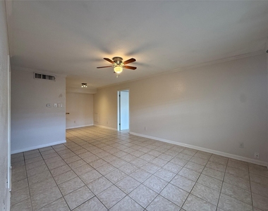 2250 Bering Drive - Photo Thumbnail 3
