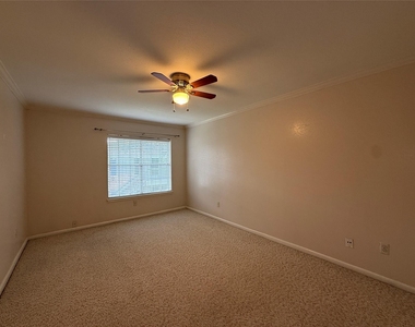 2250 Bering Drive - Photo Thumbnail 13