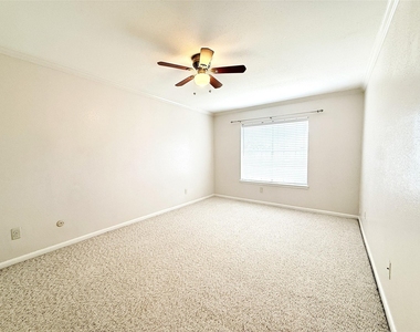 2250 Bering Drive - Photo Thumbnail 17
