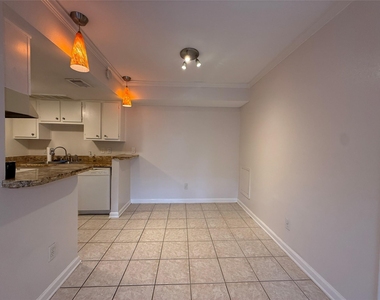 2250 Bering Drive - Photo Thumbnail 7