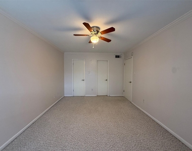 2250 Bering Drive - Photo Thumbnail 14