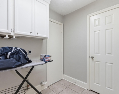 108 Somerton Drive - Photo Thumbnail 22